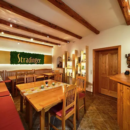 Asbacher Klosterkeller Guest house *