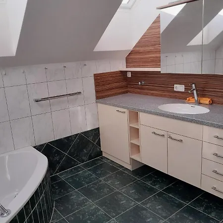 Asbacher Klosterkeller 招待所 Stratzing