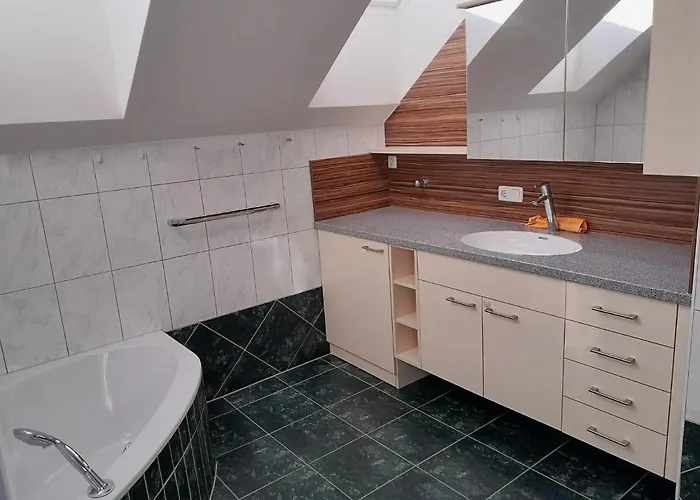 Asbacher Klosterkeller Guest house Stratzing